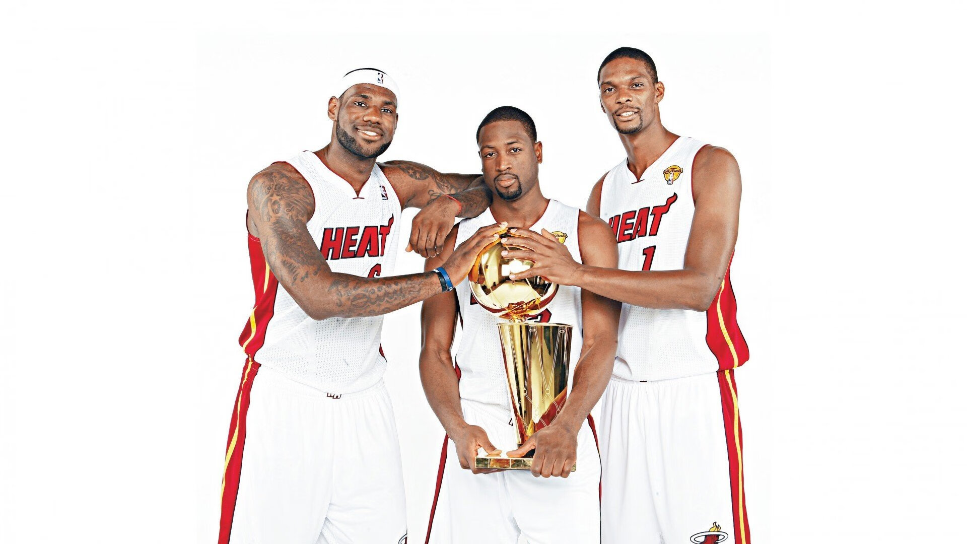 mk足球官网-双前腰前插打通中路通道，双前腰战术